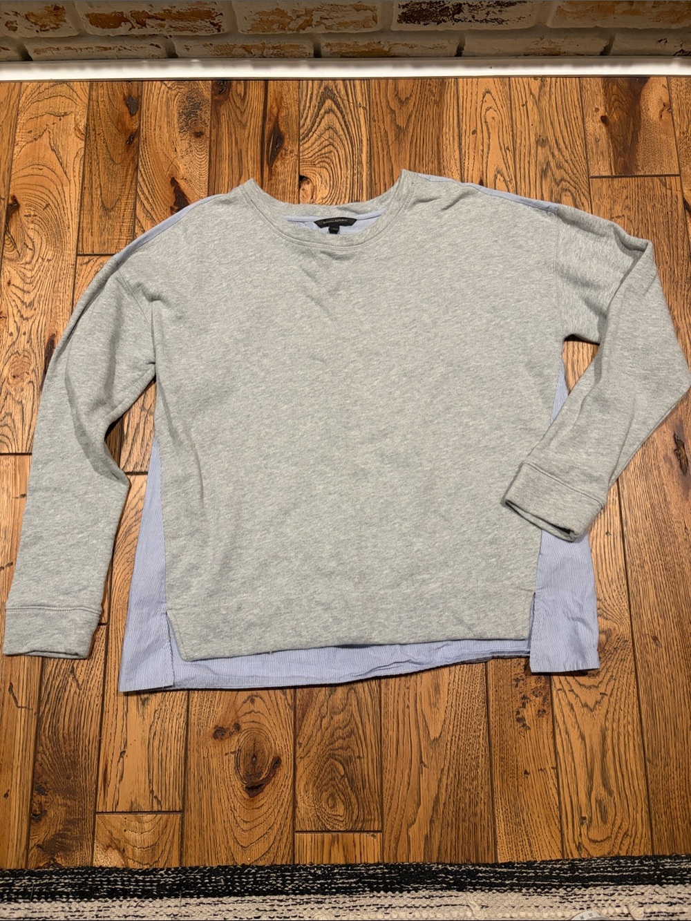 Banana Republic Heather Gray Crewneck Sweatshirt with Blue Shirt-Tail Hem